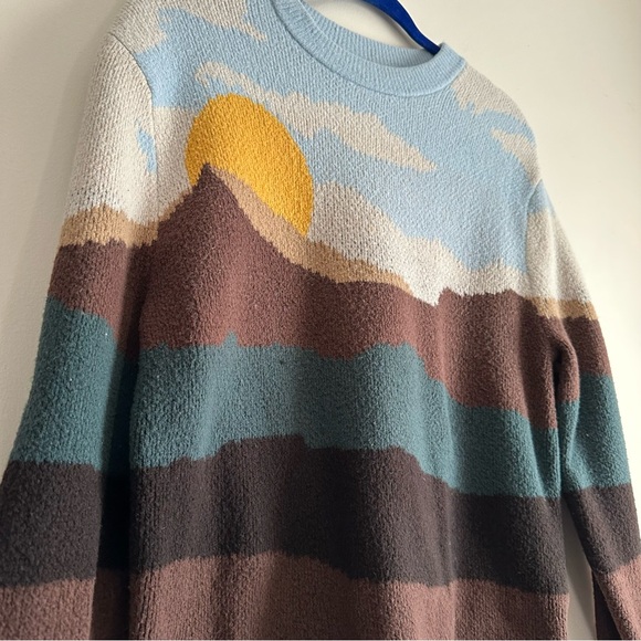 A&F • Scenic Crew‎ View Mountain Sweater - Picture 3 of 7
